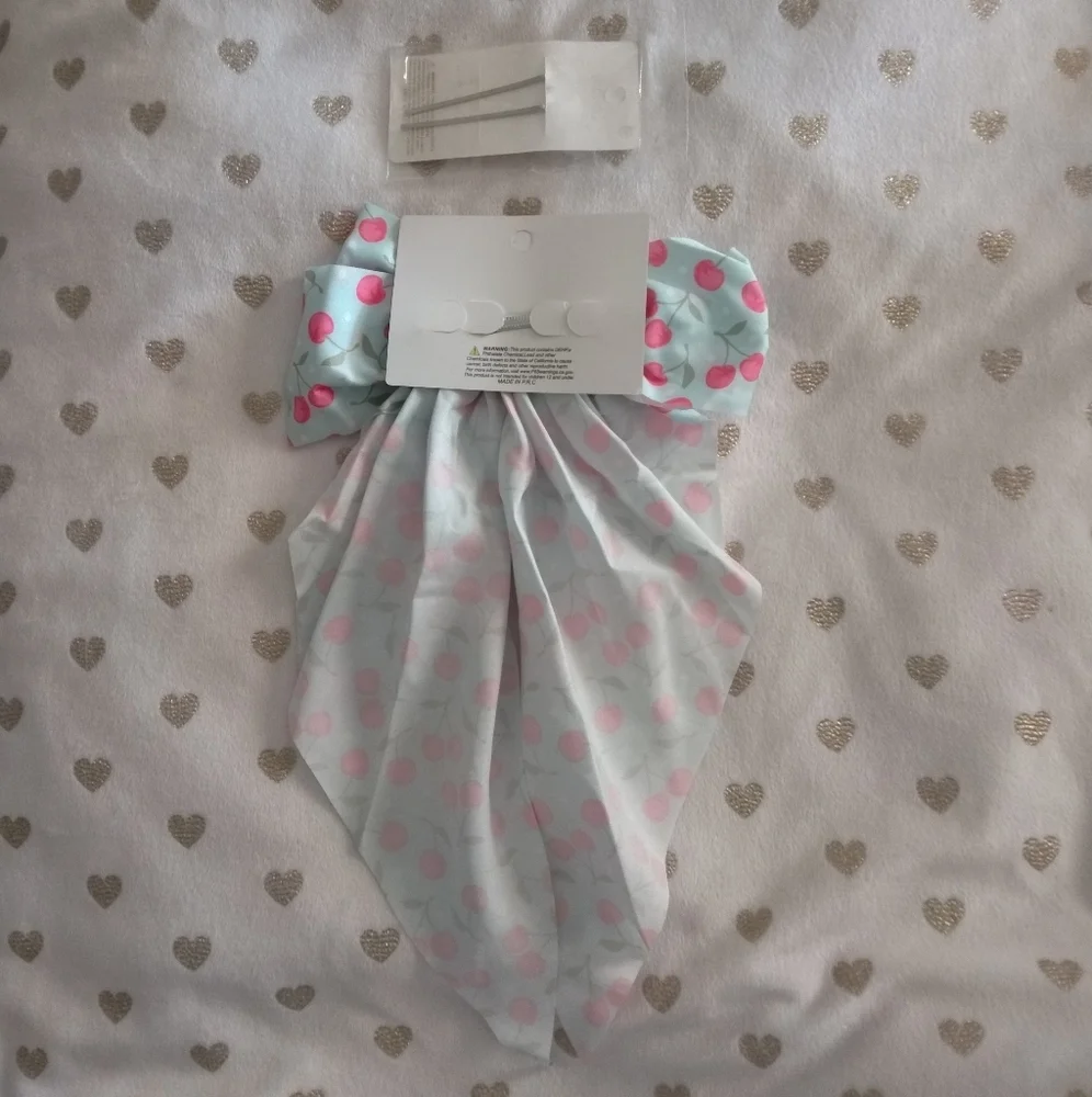 ✂️3/$15 *NWT* Pretty Cherry Print Hair Bow and Clip Set